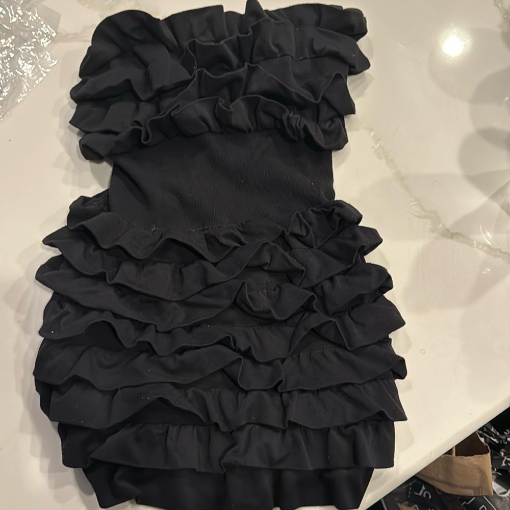3/$20 - Bebe ruffle long strapless tank top M/L